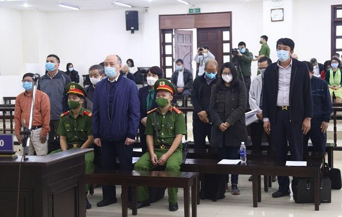 Các bị cáo trong vụ án tại phiên tòa phúc thẩm. Các bị cáo trong vụ án tại phiên tòa phúc thẩm.