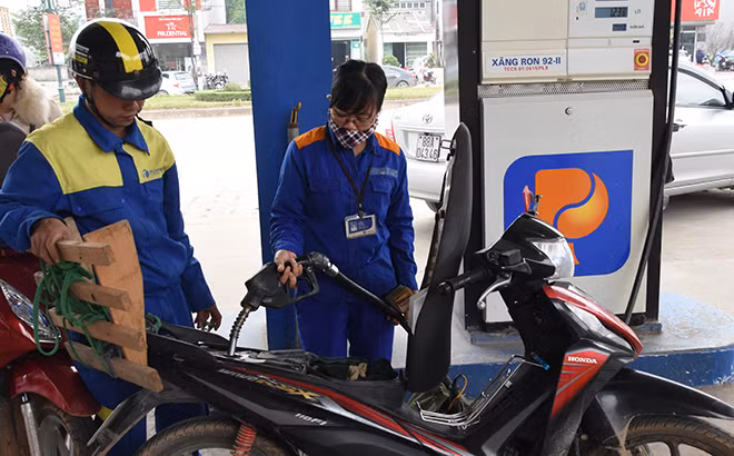 Cung ứng xăng dầu cuối năm vẫn đảm bảo Cung ứng xăng dầu cuối năm vẫn đảm bảo