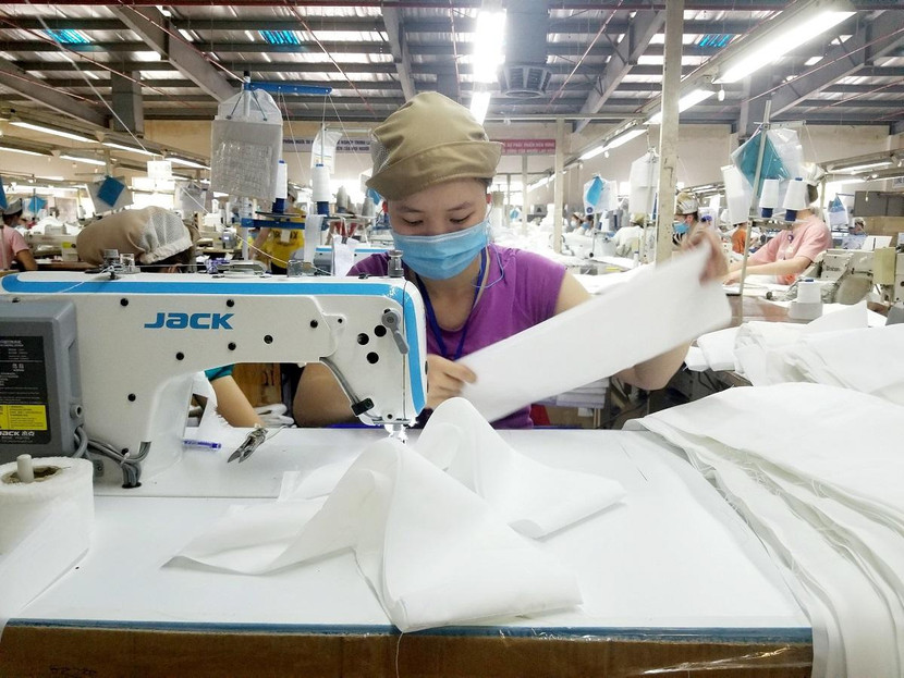 Không có hợp đồng lao động và không tham gia bảo hiểm xã hội không đủ điều kiện hưởng hỗ trợ khó khăn do dịch Covid-19 (Ảnh minh họa)