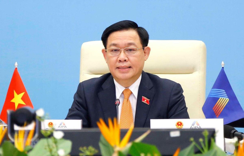 Chủ tịch Quốc hội Vương Đình Huệ phát biểu tại Phiên toàn thể thứ nhất Chủ tịch Quốc hội Vương Đình Huệ phát biểu tại Phiên toàn thể thứ nhất