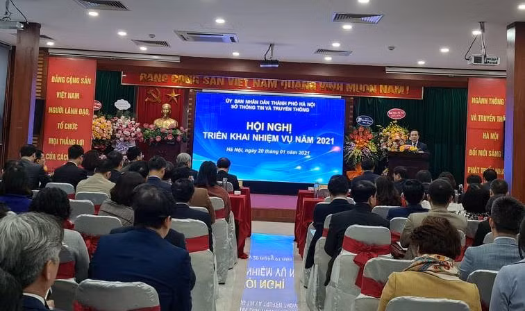 Phó Chủ tịch UBND TP Hà Nội Chử Xuân Dũng yêu cầu Sở TT-TT thực hiện tốt nhiệm vụ được giao Phó Chủ tịch UBND TP Hà Nội Chử Xuân Dũng yêu cầu Sở TT-TT thực hiện tốt nhiệm vụ được giao