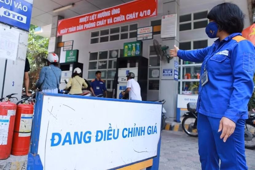 Giá xăng dầu liên tiếp tăng trong hơn 1 tháng qua