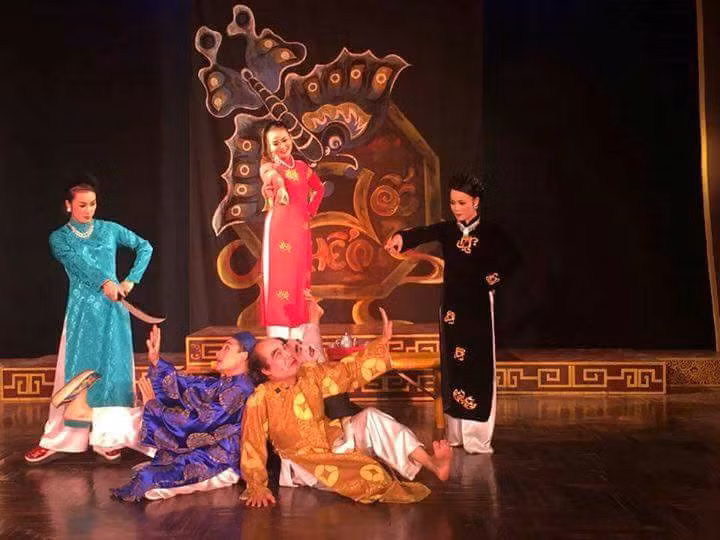 “Nghêu - Sò - Ốc - Hến” chứa nhiều yếu tố hài kịch, châm biếm, hứa hẹn đem đến cho khán giả những phút giây thư giãn