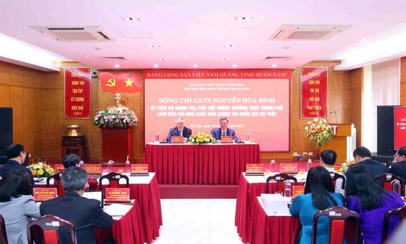 Toàn cảnh buổi làm việc. Ảnh: Nguyễn Hoàng Toàn cảnh buổi làm việc. Ảnh: Nguyễn Hoàng