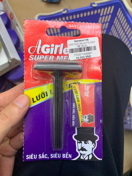 Dao cạo râu nghi giả mạo được bán tại Lamson 10k