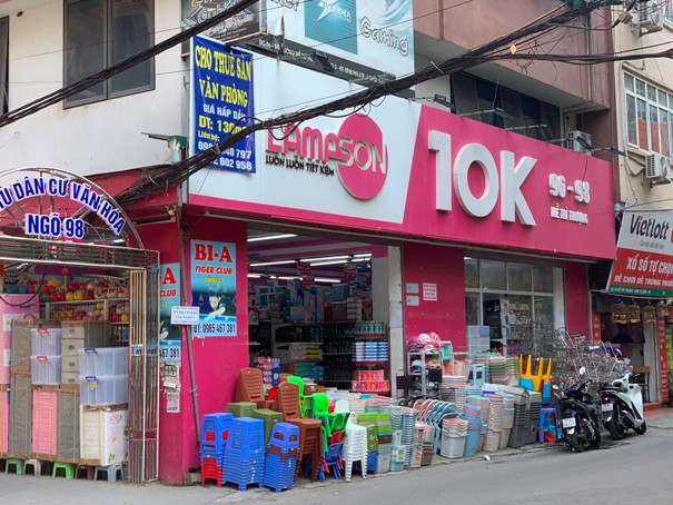 Nhiều cửa hàng trong hệ thống Lamson 10k bán dao cạo nghi giả mạo nhãn hiệu