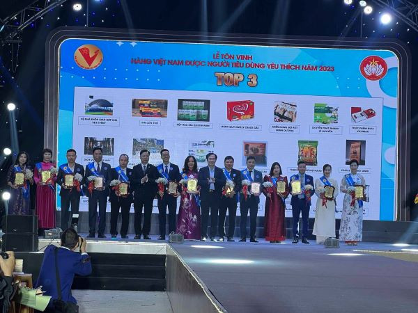 Các doanh nghiệp có sản phẩm thuộc Top 3 bình chọn được vinh danh Các doanh nghiệp có sản phẩm thuộc Top 3 bình chọn được vinh danh