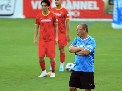 U22 Việt Nam bị dời lịch thi đấu gây khó cho kế hoạch huấn luyện của HLV Park Hang-seo U22 Việt Nam bị dời lịch thi đấu gây khó cho kế hoạch huấn luyện của HLV Park Hang-seo