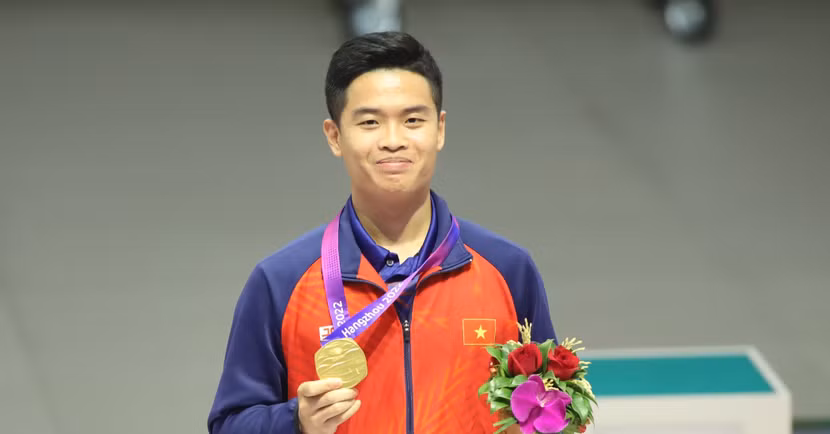 ...và giúp Phạm Quang Huy giành huy chương vàng ASIAD lịch sử