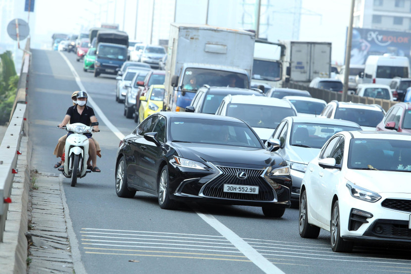 Một số trường hợp khi bị xử lý đã viện dẫn chỉ đánh lái... chuyển làn