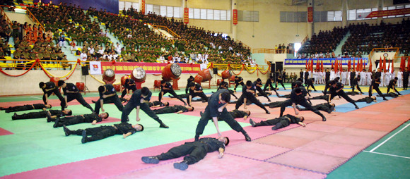 Khai mạc Hội thi bắn súng, võ thuật thanh niên Công an năm 2013 ảnh 4