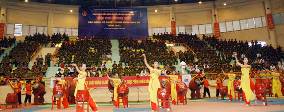 Khai mạc Hội thi bắn súng, võ thuật thanh niên Công an năm 2013 ảnh 3