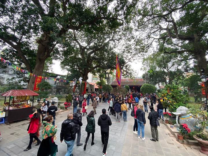 Đền Quán Thánh (ảnh: Lại Tấn) Đền Quán Thánh (ảnh: Lại Tấn)