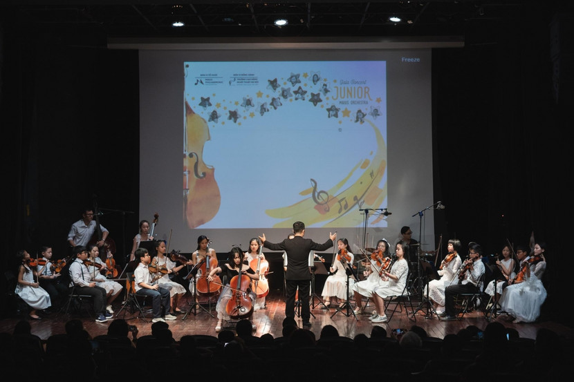 Gala Concert - Junior Maius Orchestra" sẽ diễn ra vào tối 31/10. Gala Concert - Junior Maius Orchestra" sẽ diễn ra vào tối 31/10.