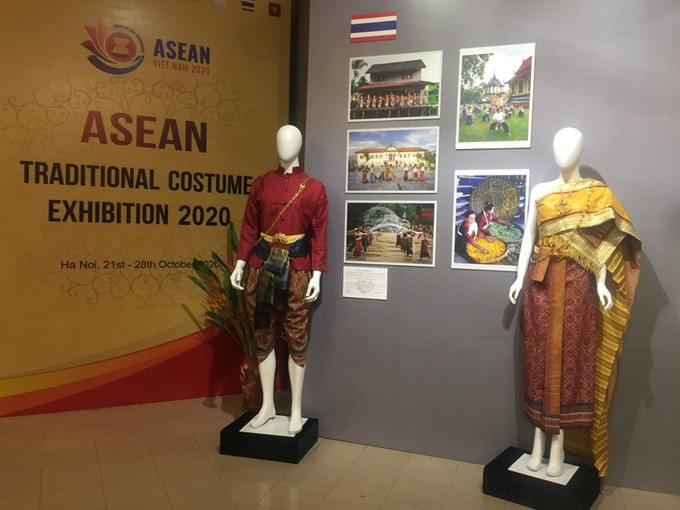 Trang phục truyền thống Thái Lan Trang phục truyền thống Thái Lan