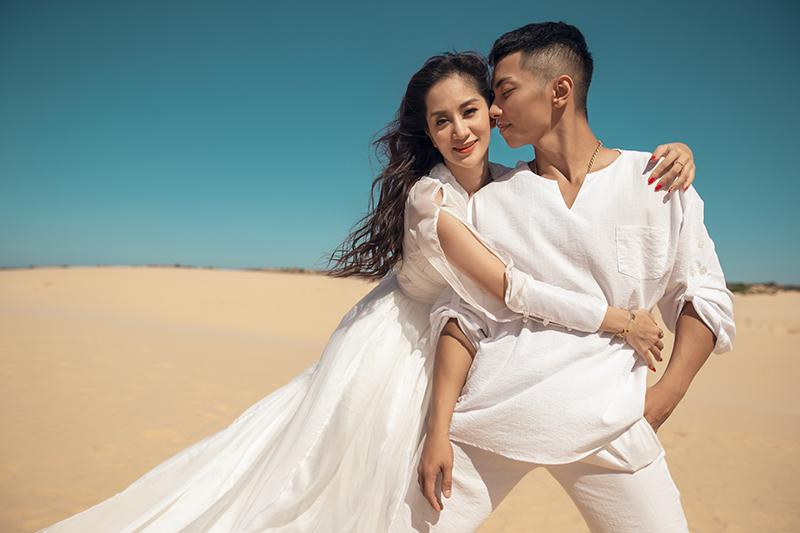 Trải qua 13 năm gắn bó, cặp đôi vàng trong làng dance-sport Việt Nam Phan Hiển - Khánh Thi quyết định sẽ tổ chức hôn lễ Trải qua 13 năm gắn bó, cặp đôi vàng trong làng dance-sport Việt Nam Phan Hiển - Khánh Thi quyết định sẽ tổ chức hôn lễ