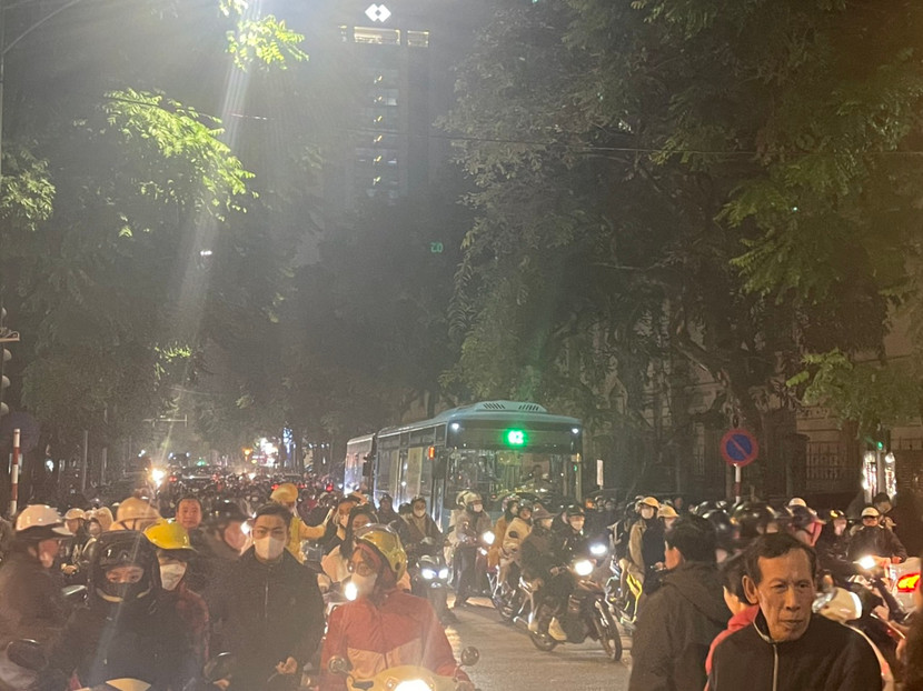 Lưu lượng người tham gia giao thông dịp Giáng sinh 2023 tăng cao đột biến