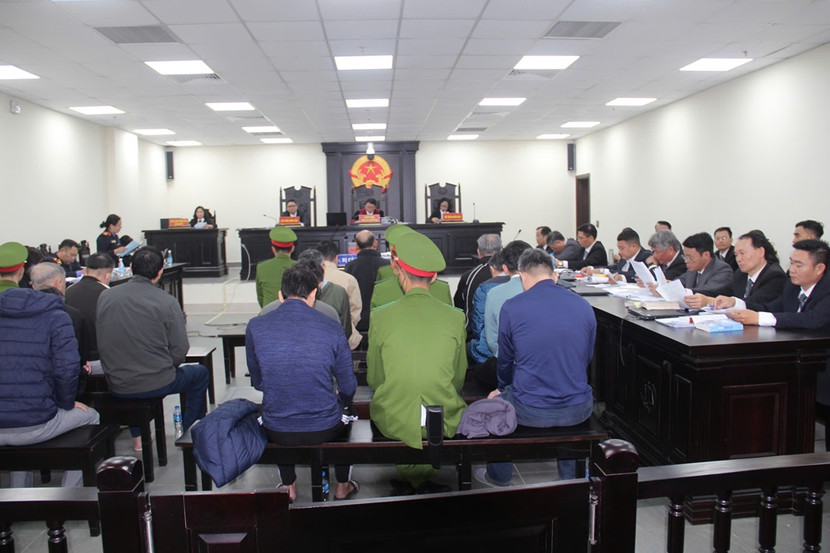 Toàn cảnh phiên tòa xét xử cựu Chủ tịch tỉnh Bình Thuận và đồng phạm.