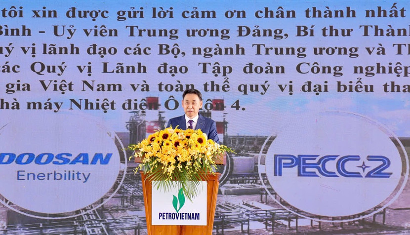 Đại diện Liên danh nhà thầu Doosan Enerbility (Hàn Quốc) – PECC2 (Việt Nam), ông Yeonin Jung – Phó Chủ tịch Tập đoàn Doosan Enerbility cam kết cùng đối tác PECC2 xây dựng Nhà máy Nhiệt điện Ô Môn IV đạt chất lượng cao nhất, đóng góp tích cực vào sự phát triển ngành điện Việt Nam. Đại diện Liên danh nhà thầu Doosan Enerbility (Hàn Quốc) – PECC2 (Việt Nam), ông Yeonin Jung – Phó Chủ tịch Tập đoàn Doosan Enerbility cam kết cùng đối tác PECC2 xây dựng Nhà máy Nhiệt điện Ô Môn IV đạt chất lượng cao nhất, đóng góp tích cực vào sự phát triển ngành điện Việt Nam.