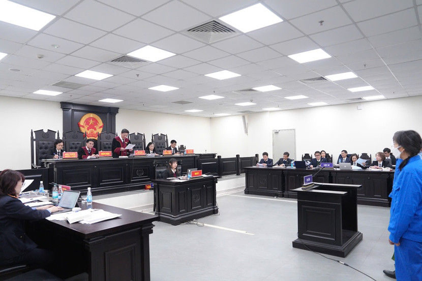 Phiên xử cựu Chủ tịch NXB Giáo dục Nguyễn Đức Thái và 7 bị cáo liên quan do Thẩm phán Lưu Ngọc Cảnh làm chủ tọa.