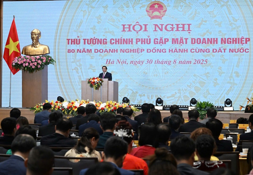 Thủ tướng Phạm Minh Chính phát biểu tại Hội nghị gặp mặt doanh nghiệp với chủ đề &quot;80 năm doanh nghiệp đồng hành cùng đất nước&quot;.