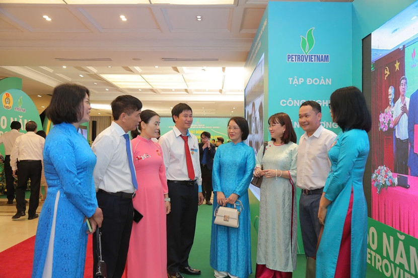 Người lao động hào hứng, hưởng ứng nhiệt tình chuỗi hoạt động ý nghĩa Người lao động hào hứng, hưởng ứng nhiệt tình chuỗi hoạt động ý nghĩa