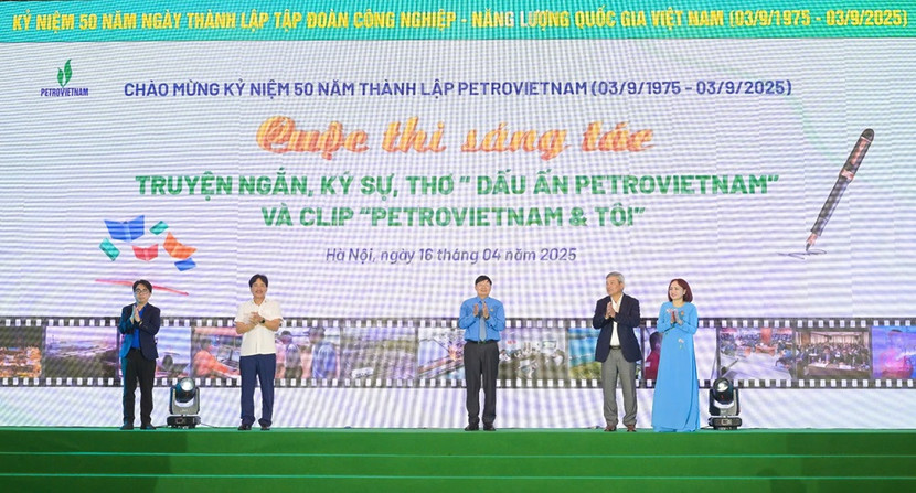 Lãnh đạo Tổng Liên đoàn Lao động Việt Nam, lãnh đạo Petrovietnam và các tổ chức đoàn thể phát động Cuộc thi sáng tác Truyện ngắn, Ký sự, Thơ “Dấu ấn Petrovietnam” và Cuộc thi Clip “Petrovietnam & Tôi” Lãnh đạo Tổng Liên đoàn Lao động Việt Nam, lãnh đạo Petrovietnam và các tổ chức đoàn thể phát động Cuộc thi sáng tác Truyện ngắn, Ký sự, Thơ “Dấu ấn Petrovietnam” và Cuộc thi Clip “Petrovietnam & Tôi”