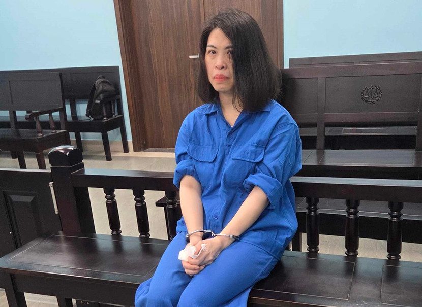 Lê Thị Tuyết Mai bị đưa ra xét xử tại phiên tòa