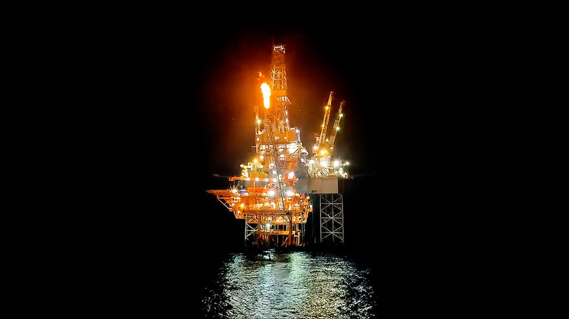 Giàn WHP-DH01, thuộc dự án phát triển mỏ Đại Hùng giai đoạn 3, chính thức khai thác dòng dầu thương mại đầu tiên vào ngày 7/5/2025 Giàn WHP-DH01, thuộc dự án phát triển mỏ Đại Hùng giai đoạn 3, chính thức khai thác dòng dầu thương mại đầu tiên vào ngày 7/5/2025