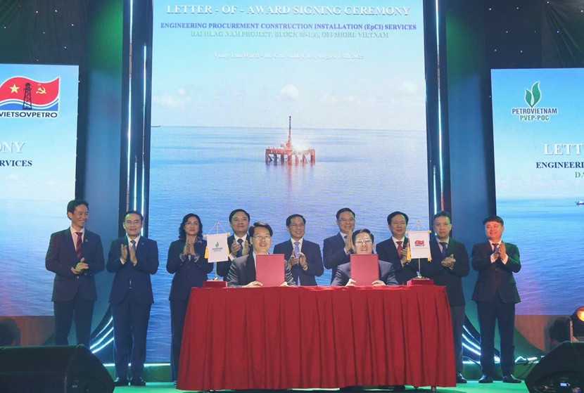 Lễ ký "Thư trao thầu - LOA" - Dự án Đại Hùng Nam. Lễ ký "Thư trao thầu - LOA" - Dự án Đại Hùng Nam.