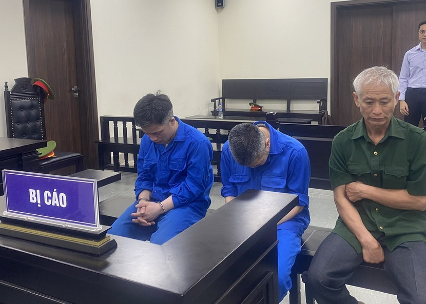 Các bị cáo trong vụ án bị đưa ra xét xử tại phiên tòa