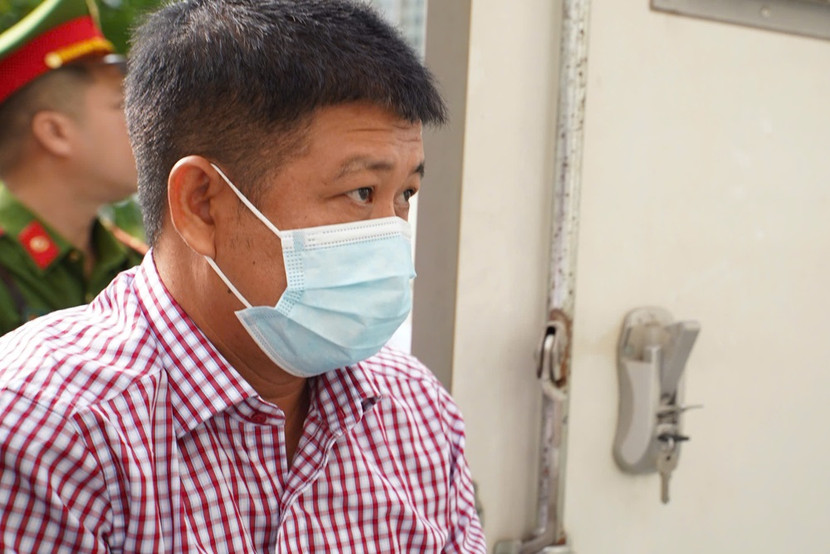 Bị cáo Đặng Trung Hoành - cựu Chánh Văn phòng Huyện ủy Mang Thít, tỉnh Vĩnh Long (cũ) Bị cáo Đặng Trung Hoành - cựu Chánh Văn phòng Huyện ủy Mang Thít, tỉnh Vĩnh Long (cũ)