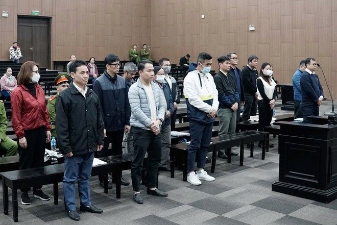 Các bị cáo trong vụ án tại phiên tòa sơ thẩm hồi cuối tháng 12-2024
