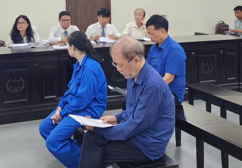 Các bị cáo bị trong vụ án bị đưa ra xét xử tại phiên tòa Các bị cáo bị trong vụ án bị đưa ra xét xử tại phiên tòa