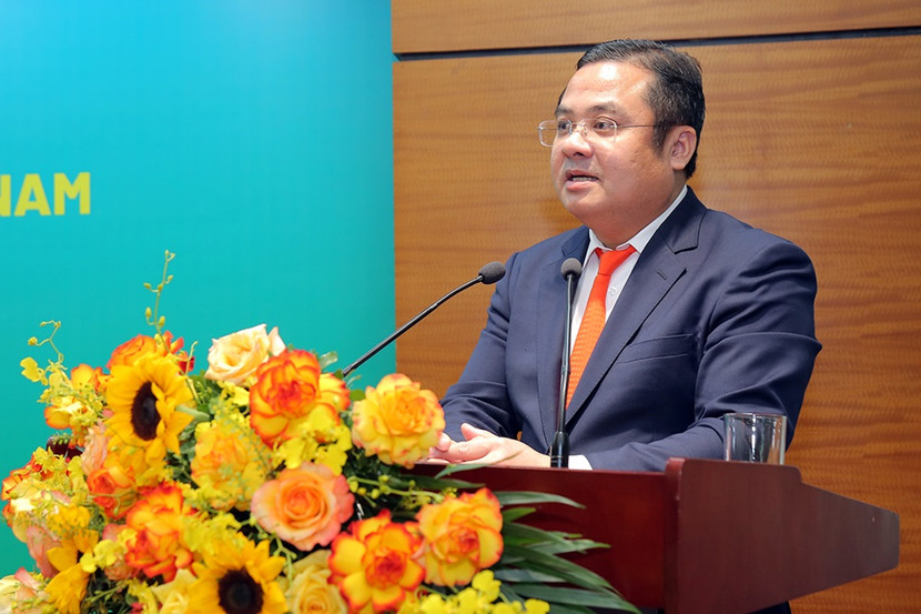 Chủ tịch HĐTV Vinachem Phùng Thế Hiệp Chủ tịch HĐTV Vinachem Phùng Thế Hiệp