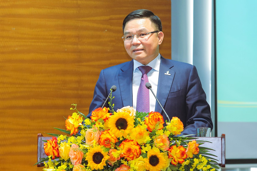 Chủ tịch HĐTV Petrovietnam Lê Mạnh Hùng Chủ tịch HĐTV Petrovietnam Lê Mạnh Hùng