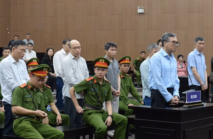 Cựu Thứ trưởng Bộ Công Thương - Hoàng Quốc Vượng và các bị cáo liên quan Cựu Thứ trưởng Bộ Công Thương - Hoàng Quốc Vượng và các bị cáo liên quan