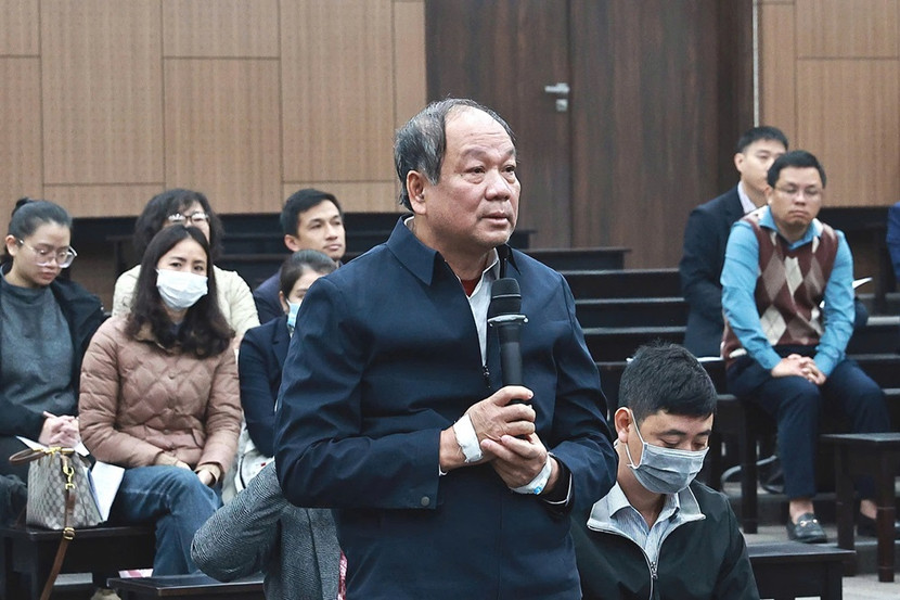 Bị cáo Mai Tiến Dũng - cựu Bộ trưởng, Chủ nhiệm Văn phòng Chính phủ. Bị cáo Mai Tiến Dũng - cựu Bộ trưởng, Chủ nhiệm Văn phòng Chính phủ.