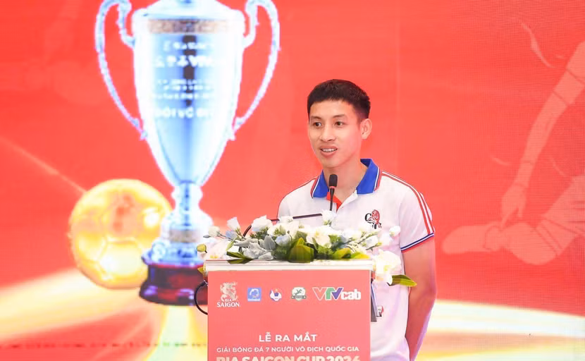 Tuyển thủ Hùng Dũng chia sẻ tại sự kiện Tuyển thủ Hùng Dũng chia sẻ tại sự kiện