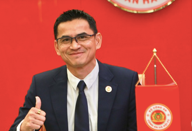 HLV Kiatisak có nhiều đóng góp cho CLB Công an Hà Nội HLV Kiatisak có nhiều đóng góp cho CLB Công an Hà Nội