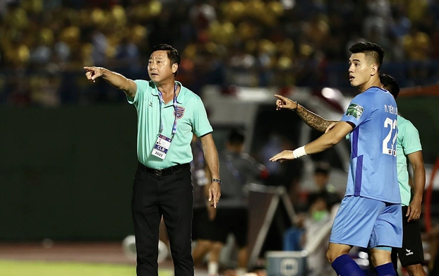 HLV Huỳnh Đức chỉ trích trọng tài khi Tiến Linh không được công nhận bàn thắng