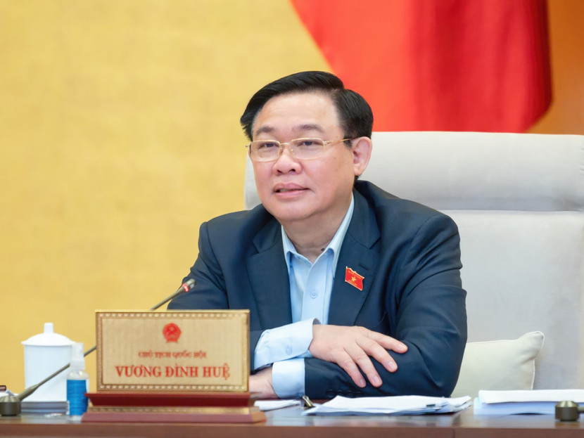 Chủ tịch Quốc hội Vương Đình Huệ cho ý kiến tại phiên họp Chủ tịch Quốc hội Vương Đình Huệ cho ý kiến tại phiên họp