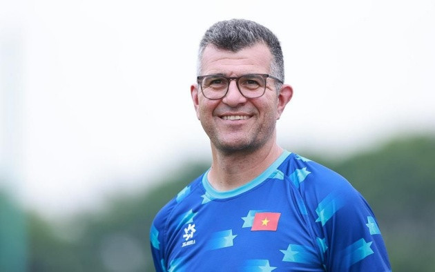 HLV Cristiano Roland trở lại dẫn U17 Việt Nam thi đấu vòng chung kết châu Á 2025