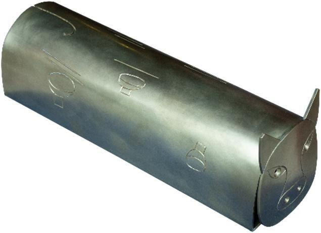 Tác phẩm "Bát ăn bát để", điêu khắc trên đồng (Lê Thiết Cương)