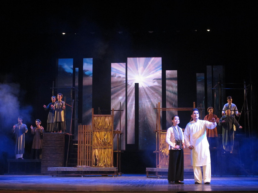 Vở diễn có sự kết hợp của nhiều loại hình nghệ thuật Vở diễn có sự kết hợp của nhiều loại hình nghệ thuật