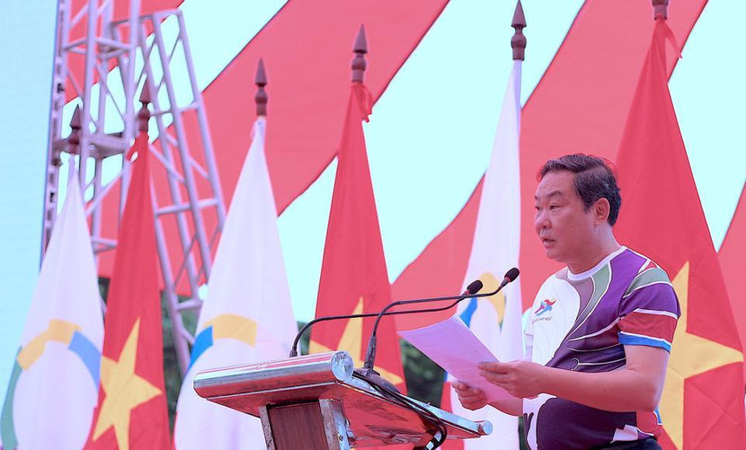 Phó Chủ tịch Thường trực UBND thành phố Hà Nội Lê Hồng Sơn phát biểu.