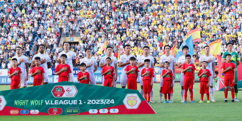 "Chảo lửa" Thiên Trường sẵn sàng cho ngày đội nhà đăng quang V-League "Chảo lửa" Thiên Trường sẵn sàng cho ngày đội nhà đăng quang V-League
