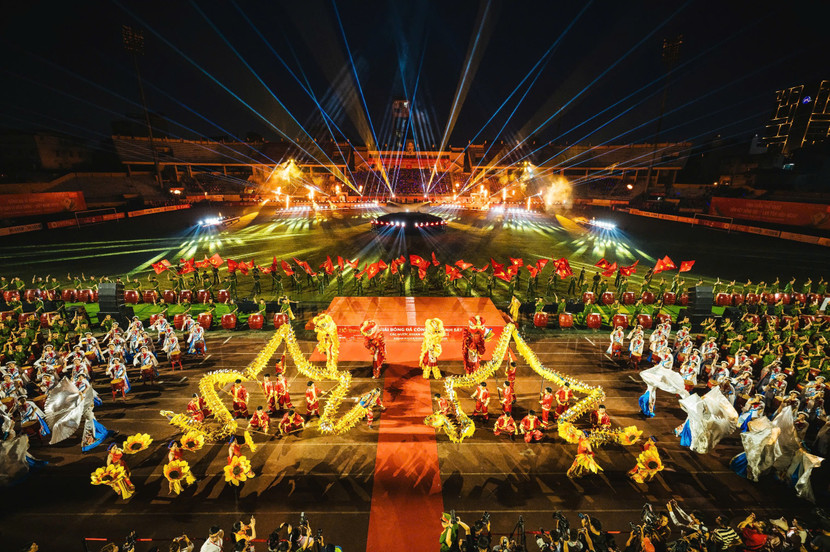 Lễ khai mạc giải là bữa tiệc âm thanh, ánh sáng thiết đãi bạn bè quốc tế