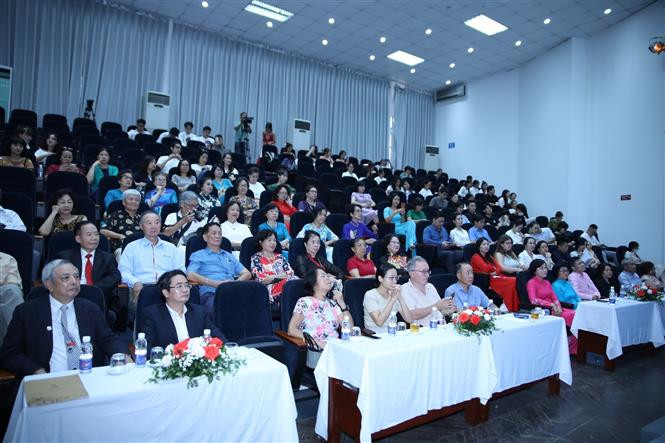 Quang cảnh buổi tọa đàm Quang cảnh buổi tọa đàm