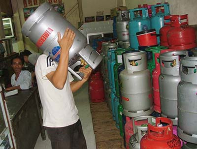 Gas tăng giá 13.000 đồng/bình 12kg ảnh 1